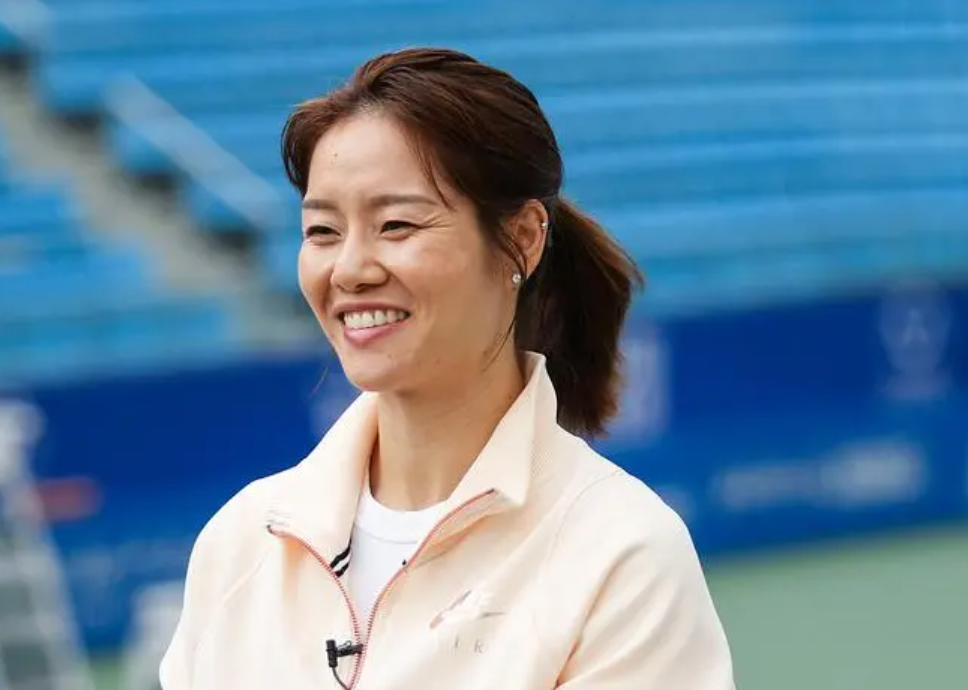 李娜连办7站大赛冲上热搜(李娜连办7站大赛冲上热搜是真的吗)